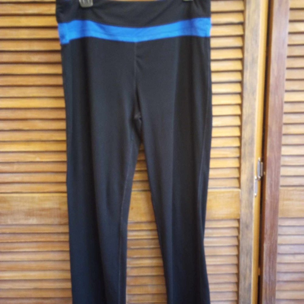 Black with blue stripe yoga pants by Tangerine XL